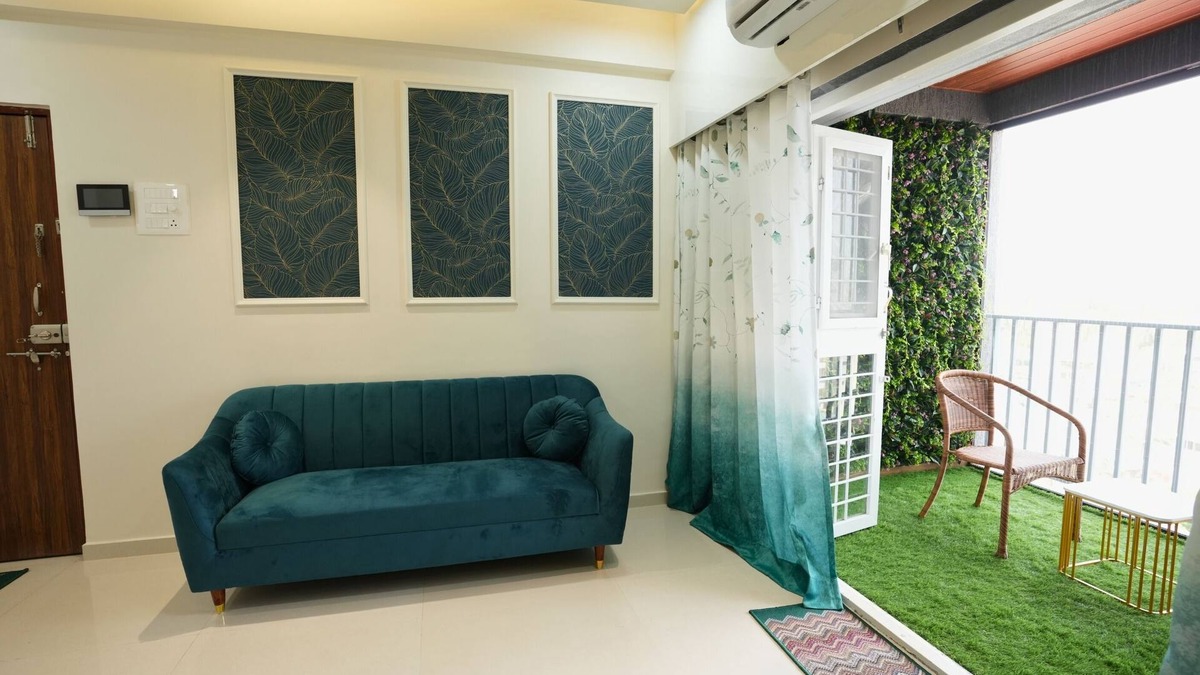 Ratnagiri Apartment | Cosy Apartment Homestay in the heart of city!