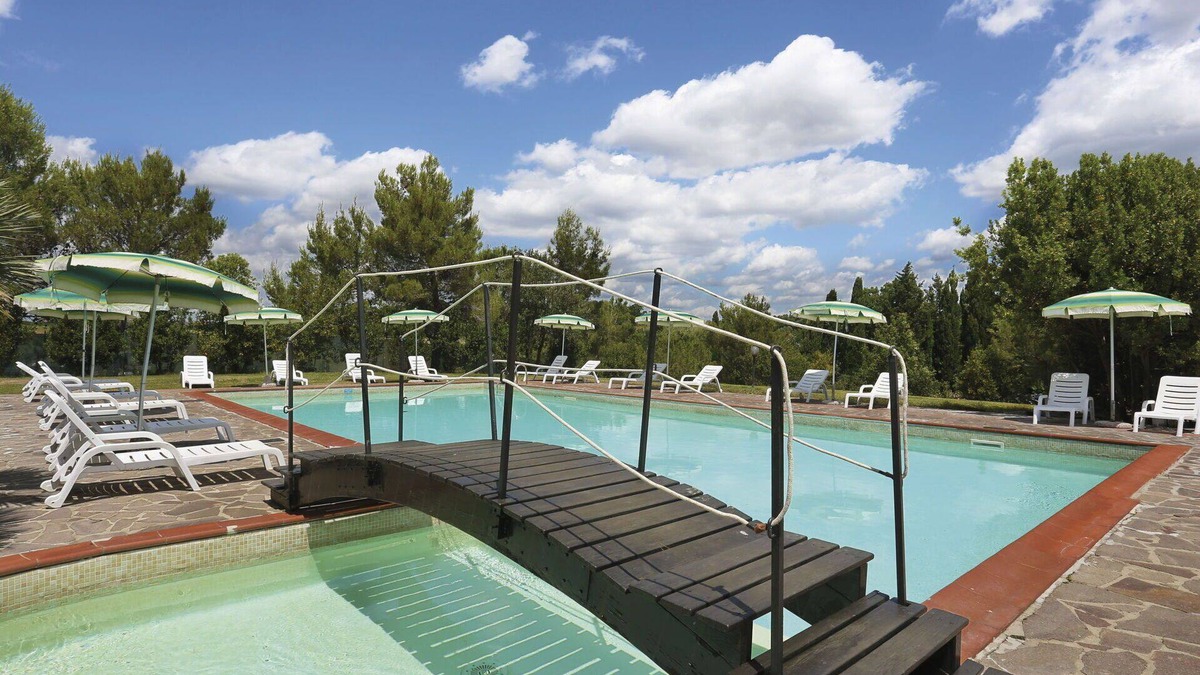 Terricciola House | Cosy apartment in villa for 4 guests with WIFI, pool, terrace, pets allowed and parking