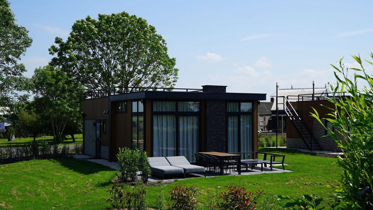 Vleteren House | Cosy apartment in villa for 6 people with WIFI, TV and terrace