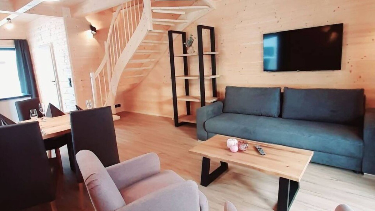 Jenig House | Cosy apartment in villa for 4 guests with WIFI, TV, terrace, panoramic view and parking