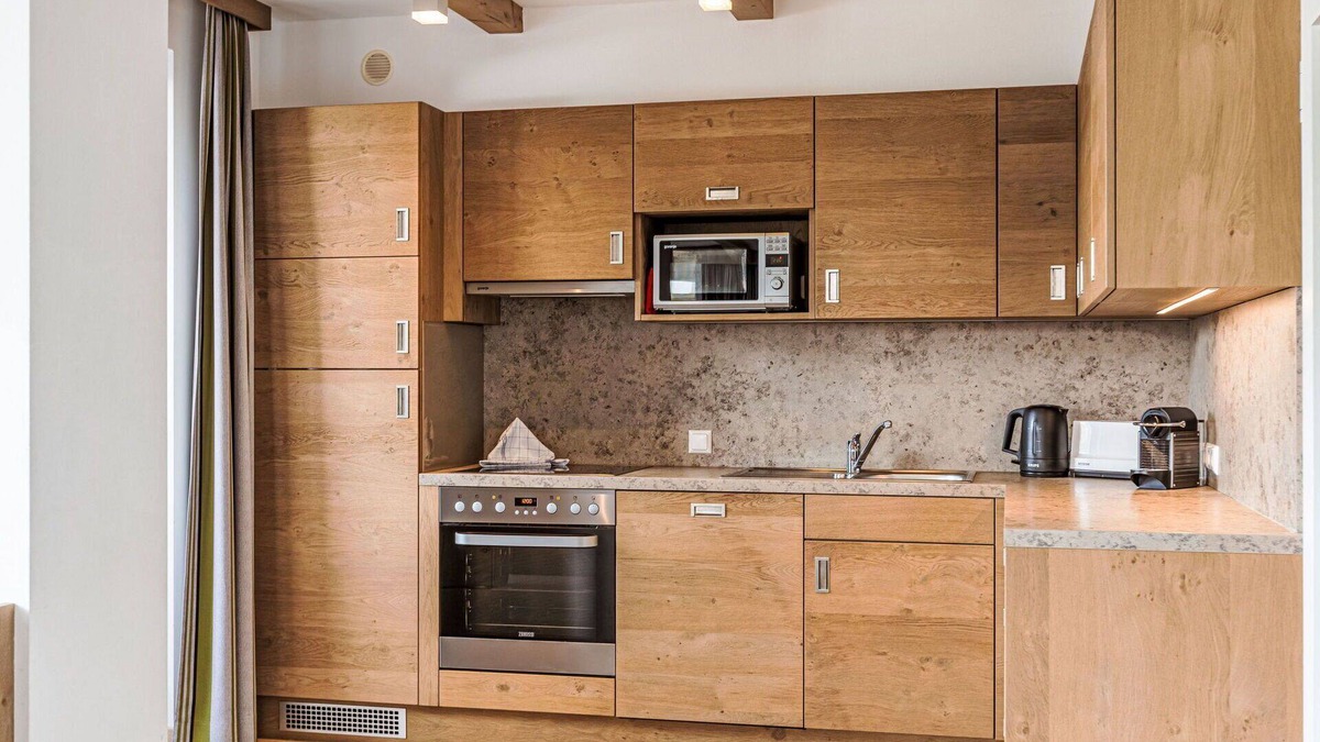 Sonnenalpe Nassfeld House | Cosy apartment in villa for 12 guests with WIFI, TV, balcony and parking