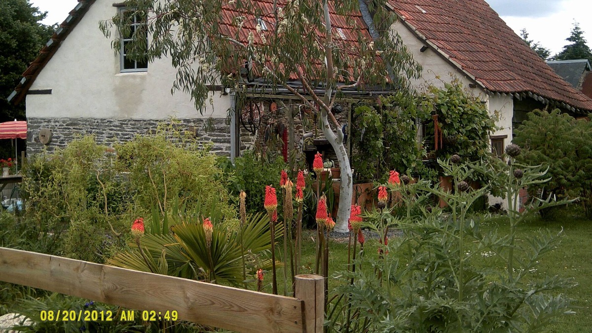 Saint-Clair-sur-l'Elle Cottage | Cosy barn conversion ideal location for all normandie tourist attractions