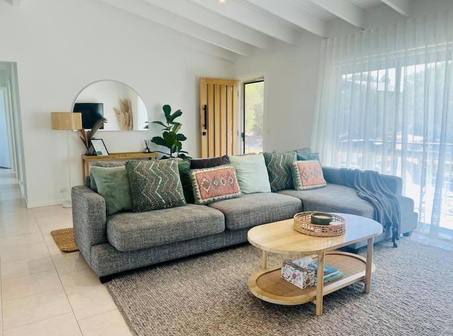 Tootgarook House | Cosy Beach House - Near Hot Springs.