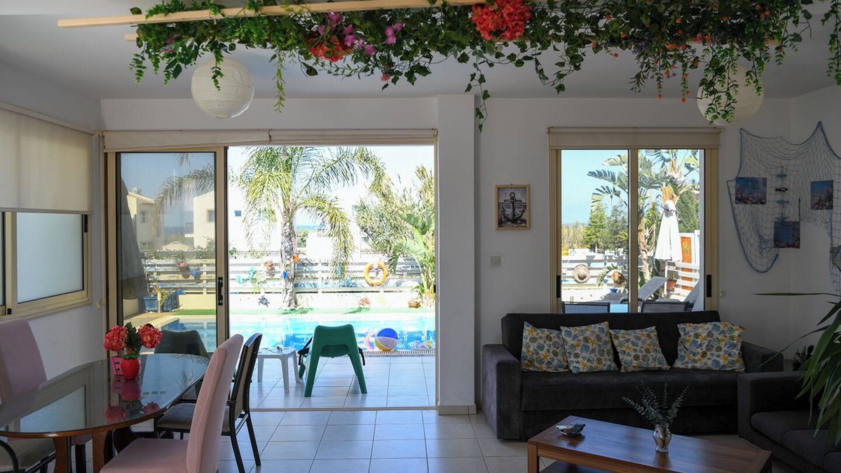 Kapparis Cottage | Cosy beach retreat,with a private pool; 5 minute walk to Kapparis sandy beach