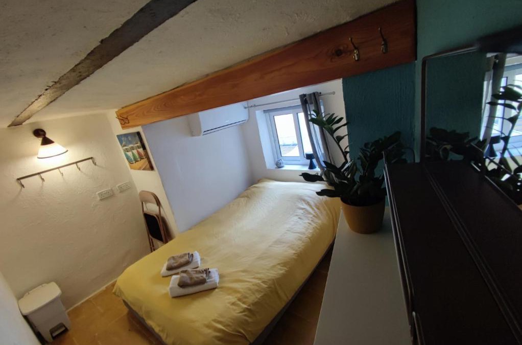 St. Julian's House | Cosy bedroom in a shared Maltese townhouse
