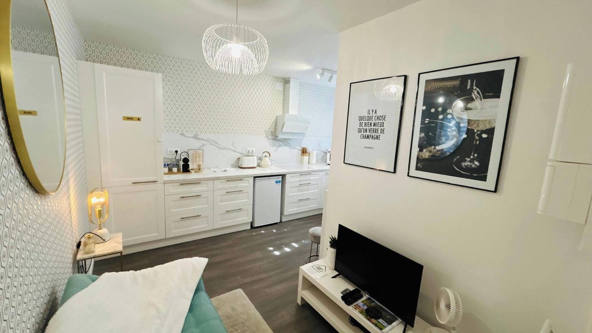 Laon Sud Apartment | Cosy'Bulles | Centre-ville | Tramway
