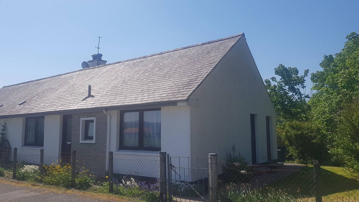 Lochcarron House | Cosy Bungalow in the village of Lochcarron,Highlands of Scotland