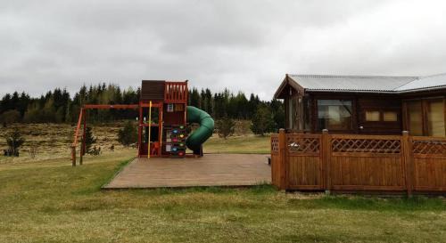 Hraunvellir House | Cosy Cabin by Lake & Woods with Views