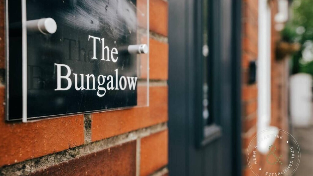 Butetown House | Cosy Central Cardiff Bungalow