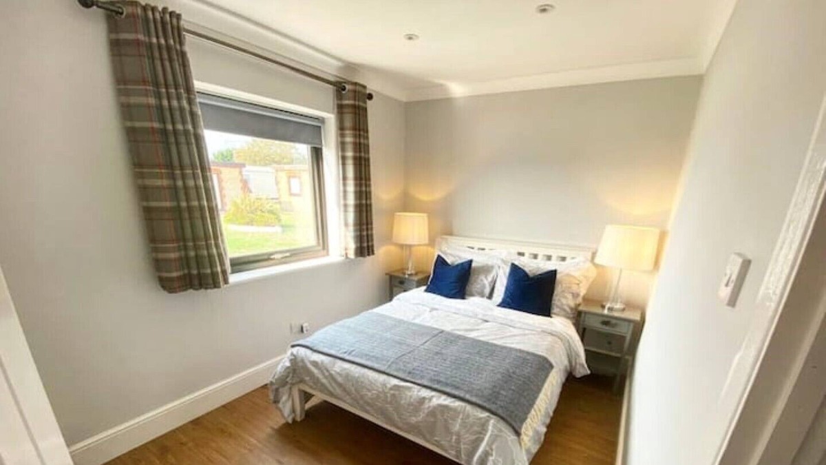 Lydd-on-Sea Ski Chalet | Cosy Chalet by the sea