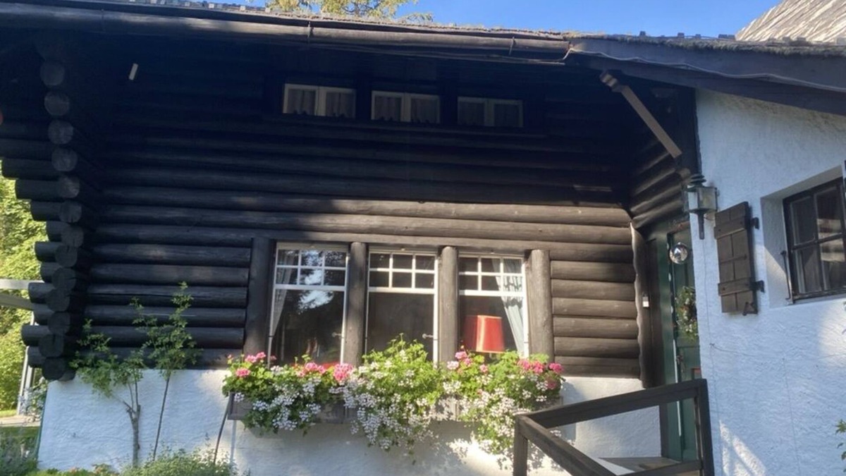Chateau-d'Oex Ski Chalet | Cosy Chalet in Swiss Alps stunning views 360deg with river below unspoiled area.