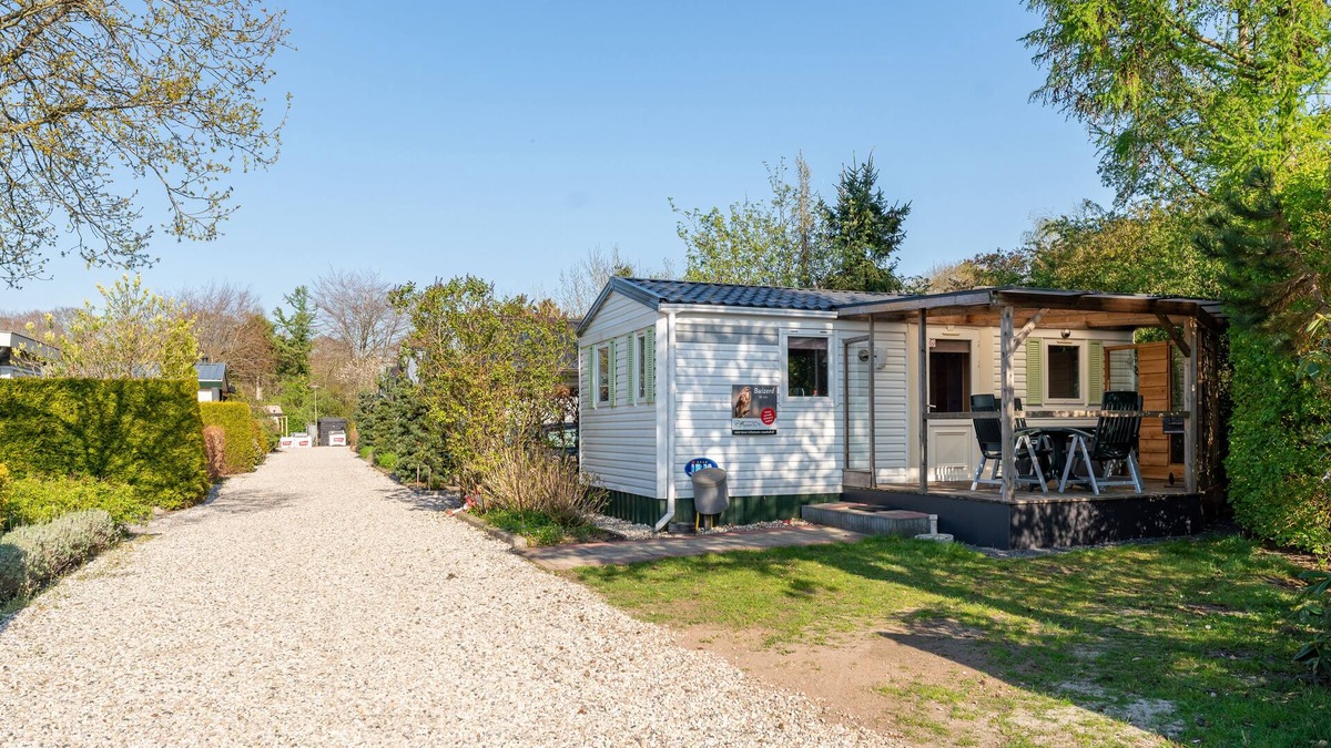 Hulshorst House | Cosy chalet with gas fireplace on the Veluwe