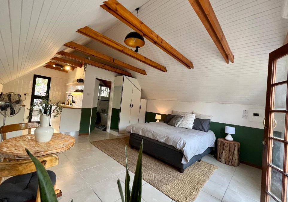 Gaborone House | Cosy City Cottage