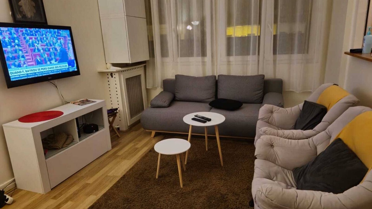 Montrouge Apartment | Cosy cocoon at the gateway to Paris, close to the metro and all amenities