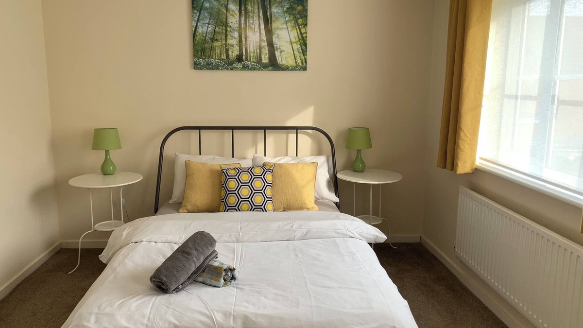 Kettering House | Cosy Corner House.
