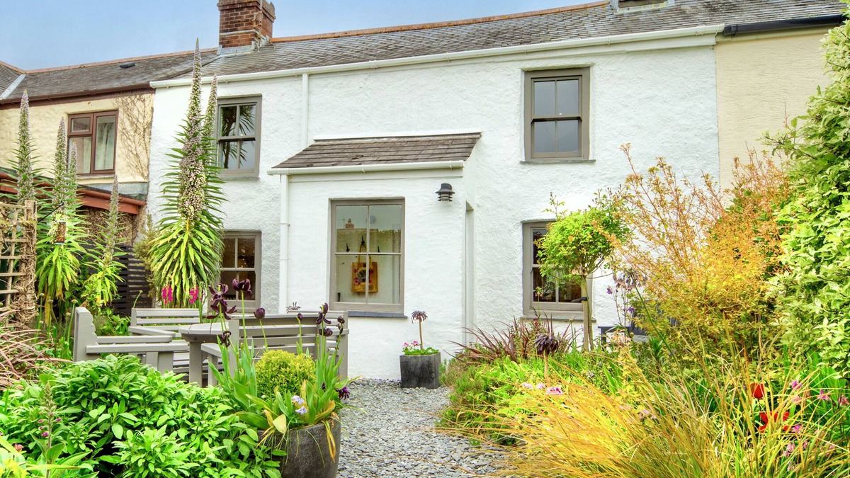 Probus Cottage | Cosy Cornish Cottage With Character and Charm