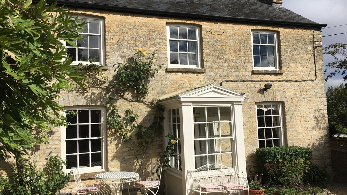 Woodstock House | Cosy Cotswold Cottage near Blenheim Palace, Woodstock and Soho Farmhouse