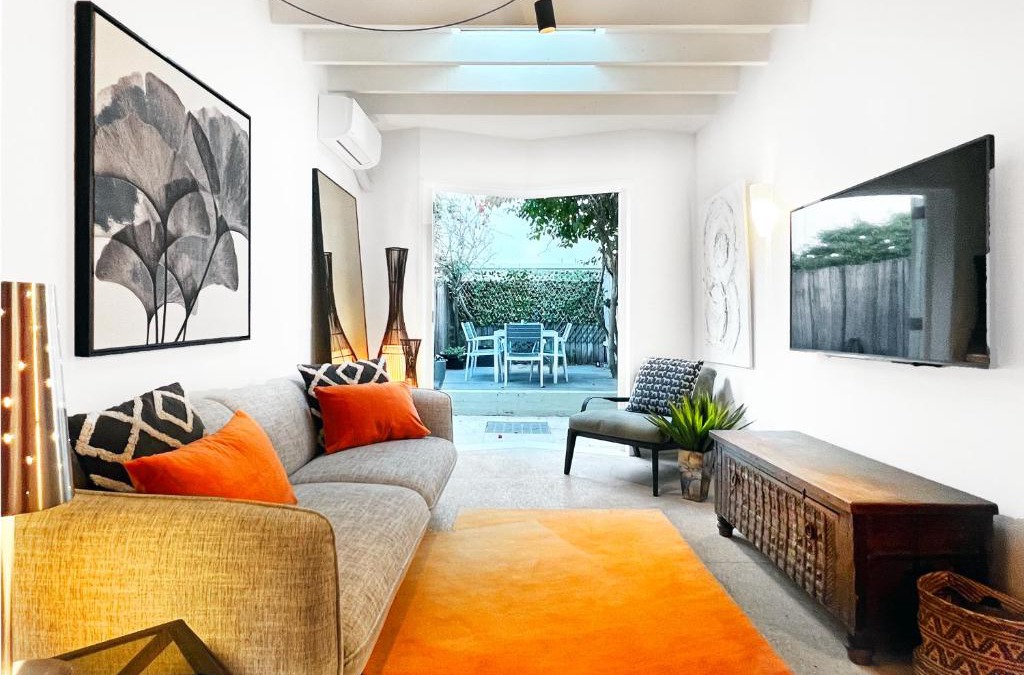 Erskineville House | Cosy Cottage 2 Bedroom Great Location Close to Transport