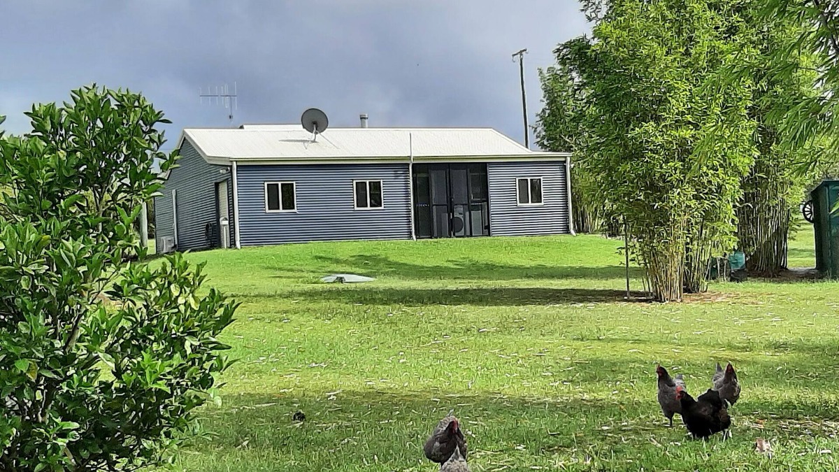 Takura Cottage | Cosy cottage at Takura (near Hervey Bay). Quiet & restful. Just relax!