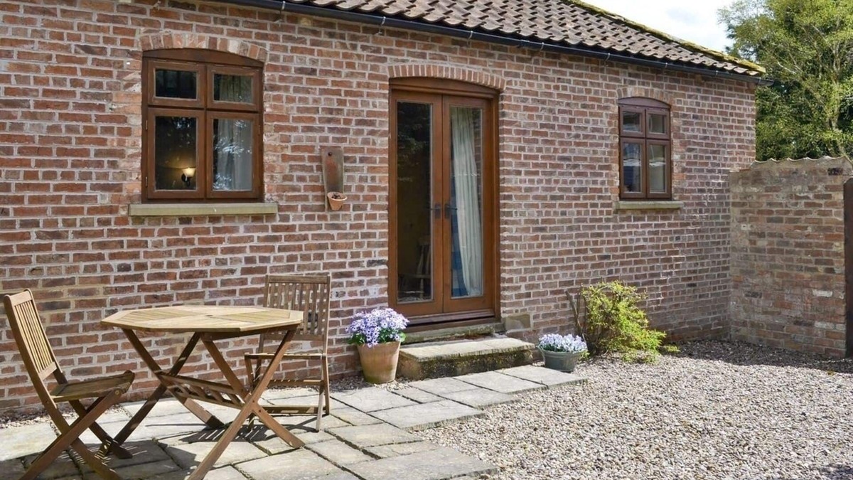 East Barkwith House | Cosy Cottage in Peaceful Lincolnshire countryside close to historic Lincoln