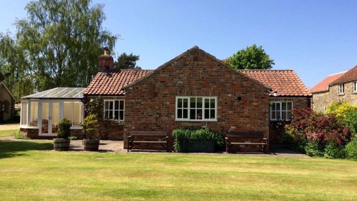 Burythorpe House | Cosy cottage in rural location with lovely countryside views.