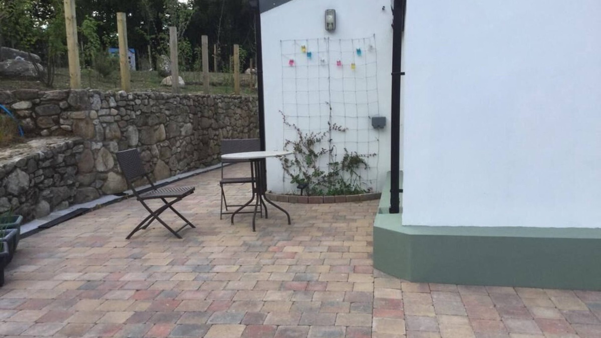 Dundalk Cottage | Cosy cottage in the Cooley Mountains - An Bothan