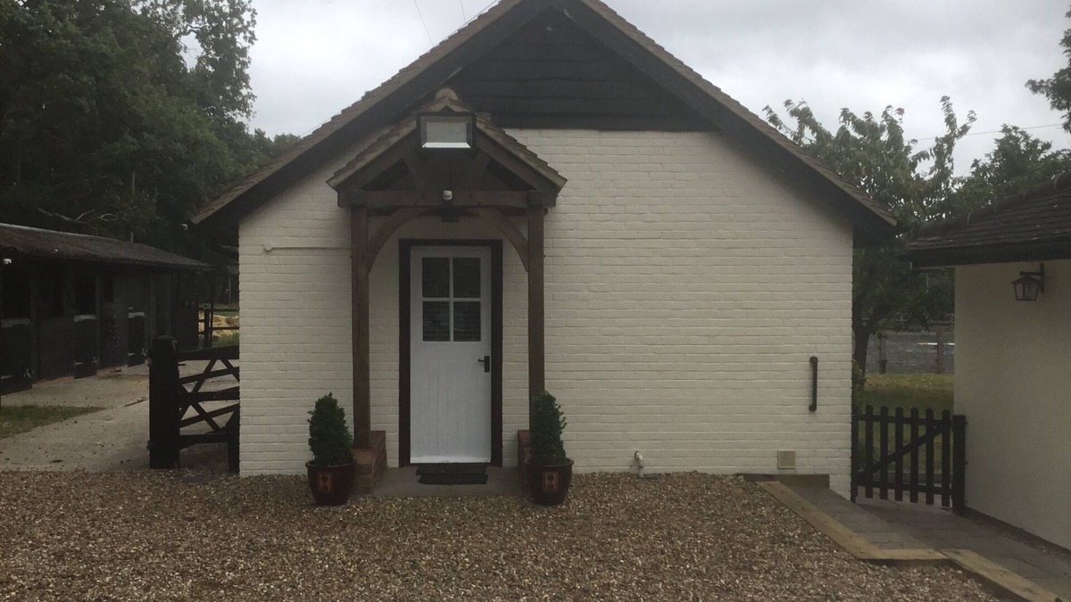 Sandhurst Cottage | Cosy Cottage in the countryside surrounded by great walks
