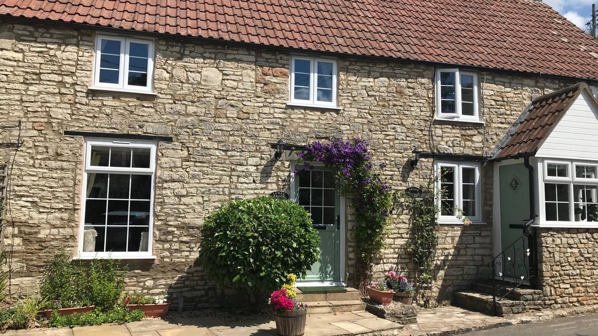 Compton Dando Cottage | Cosy Cottage In Village Location Surrounded By Beautiful Countryside