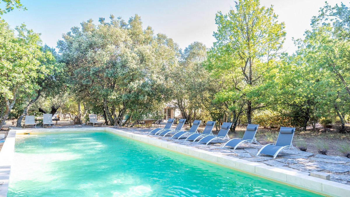 Roussillon Cottage | Cosy cottage near Roussillion, air-conditioned, 14m heated pool, large grounds.