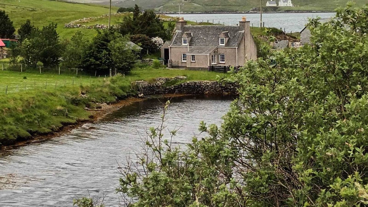Lewis and Harris Cottage | Cosy cottage, South Lochs, Isle of Lewis