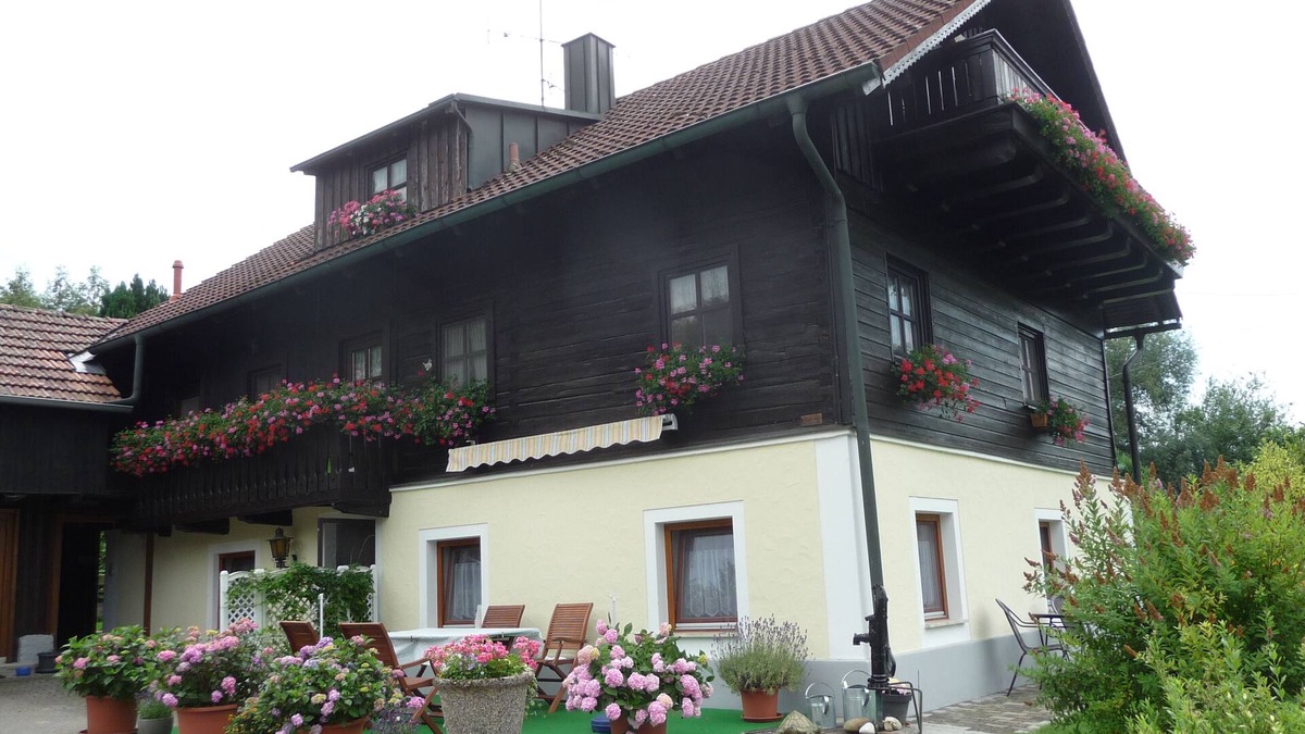 Neuhaus am Inn Cottage | Cosy cottage-style apartment in a quiet and isolated location in a green setting