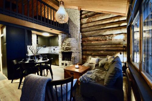 Sirkka Apartment | Cosy cottage with 2 Skipasses at Levi