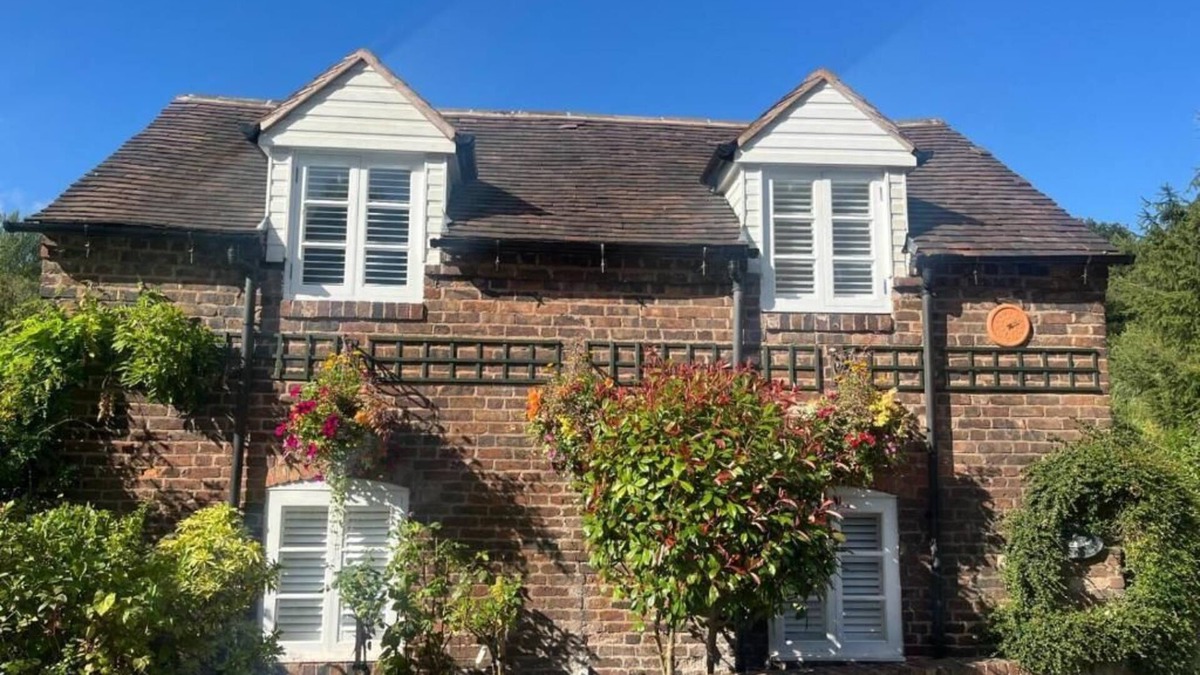 Jackfield Cottage | Cosy cottage with beautiful garden and river view