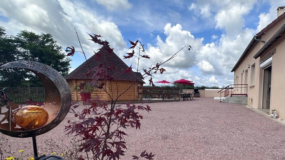 Saint-Leon Cottage | "Cosy Cottage with Spa, Game Room, and Farm Views - Ideal for Outdoor Activities"