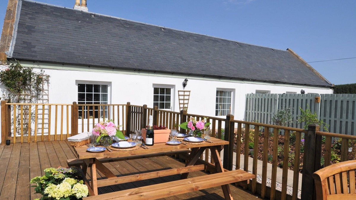 Mauchline Cottage | Cosy Country Cottage in Burns Country, close to the Ayrshire Beaches