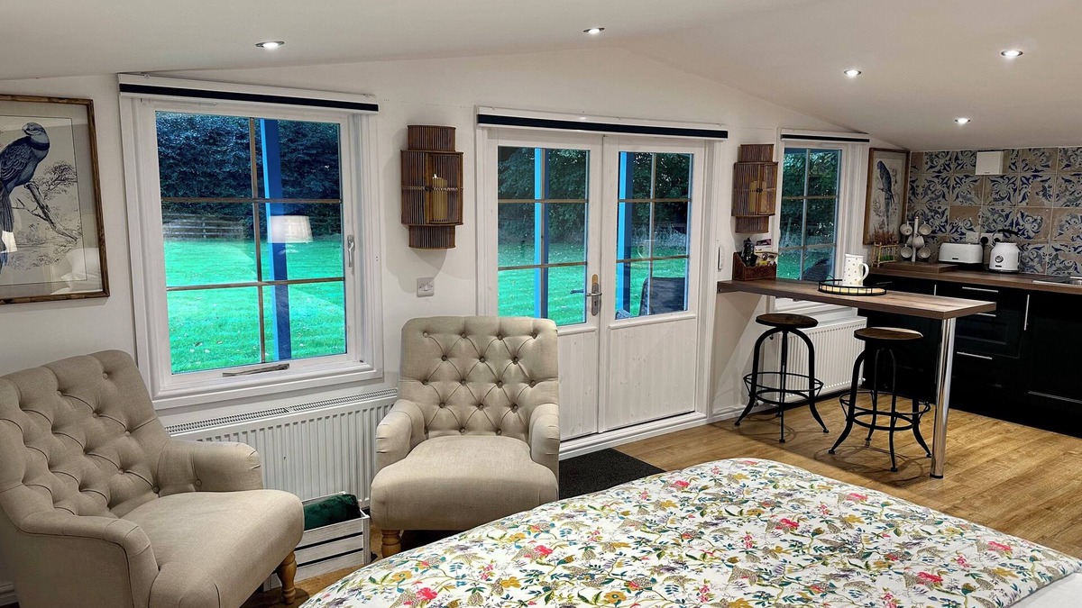 Kirkmichael Cabin | Cosy Countryside Lodge, 10 Mins From the Beach and National Park