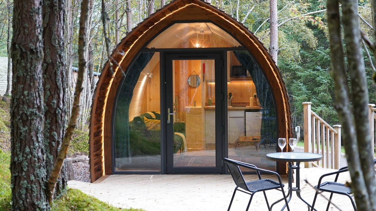Tomintoul Cabin | Cosy Couples Cabin in the Scottish Highlands