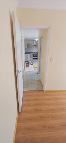Grassy Park Apartment | Cosy Cove