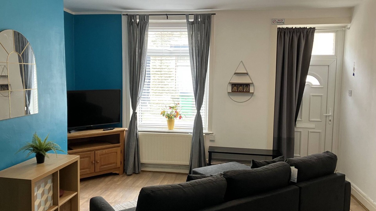 Littleborough Ski Chalet | Cosy Escape: 2Bed Home in Littleborough