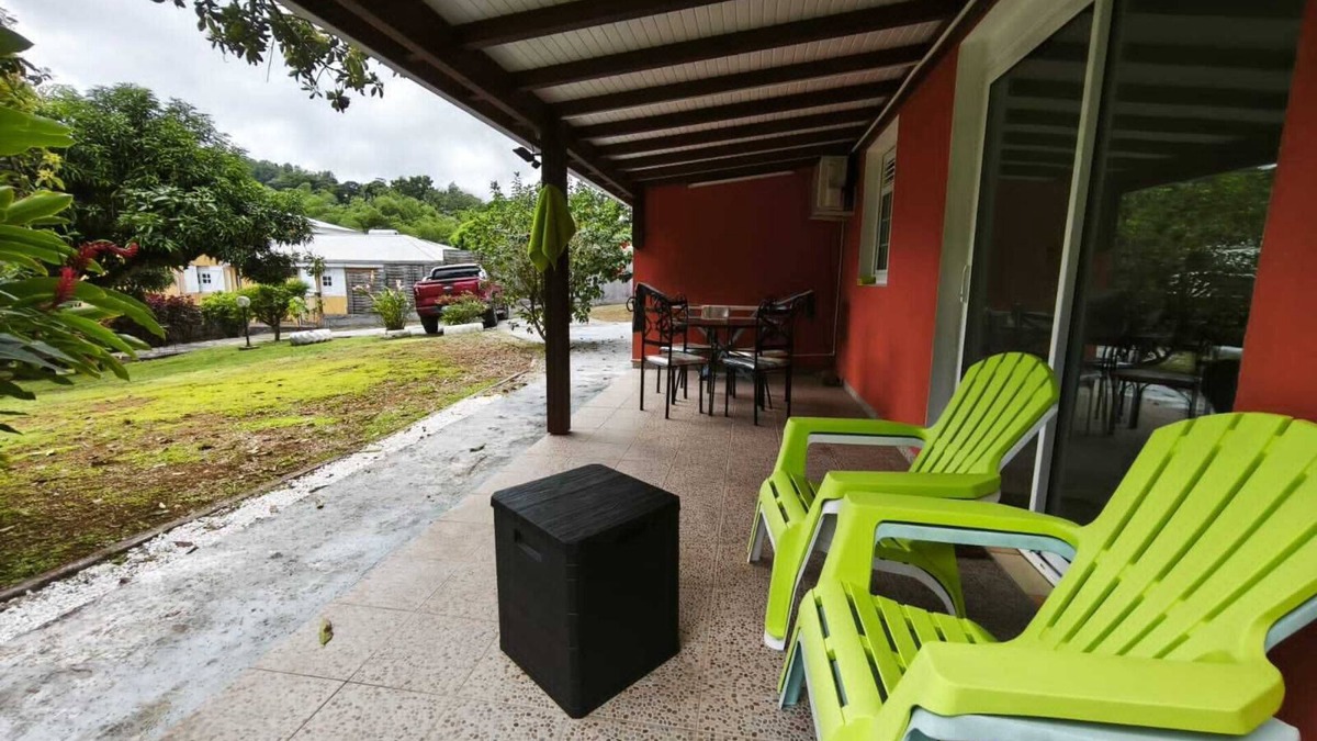 Tartane House | Cosy F2 in Trinité, Martinique- Nature, calm and beaches nearby