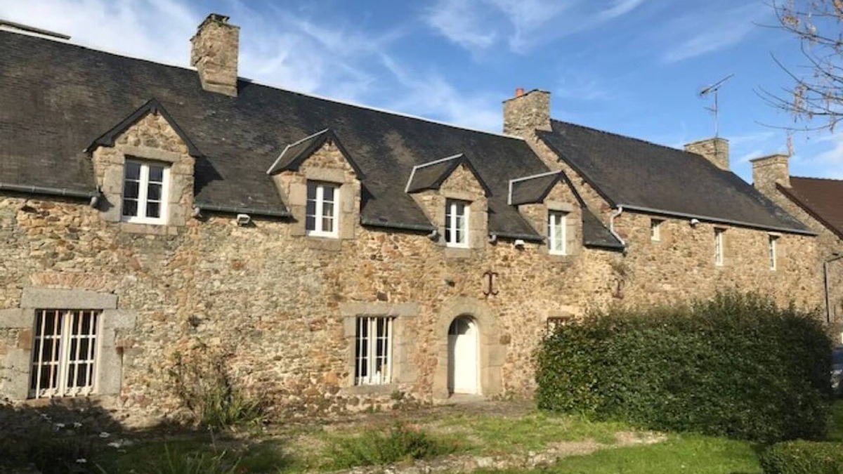 Gouville-sur-Mer Cottage | Cosy family cottage
