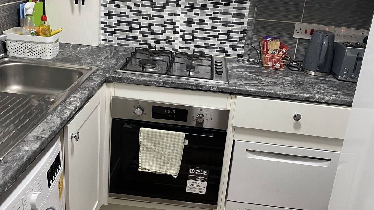 Sudbury Apartment | Cosy family friendly two bedroom apartment.