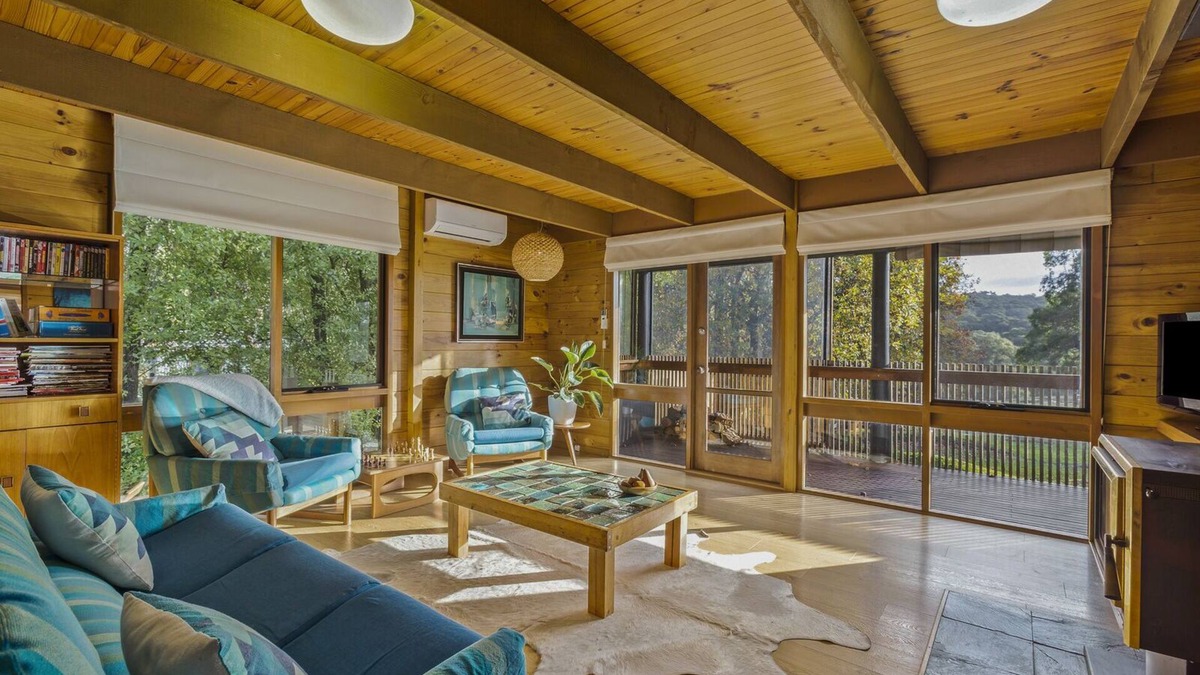 Forrest House | cosy, fireplace, outdoor bath