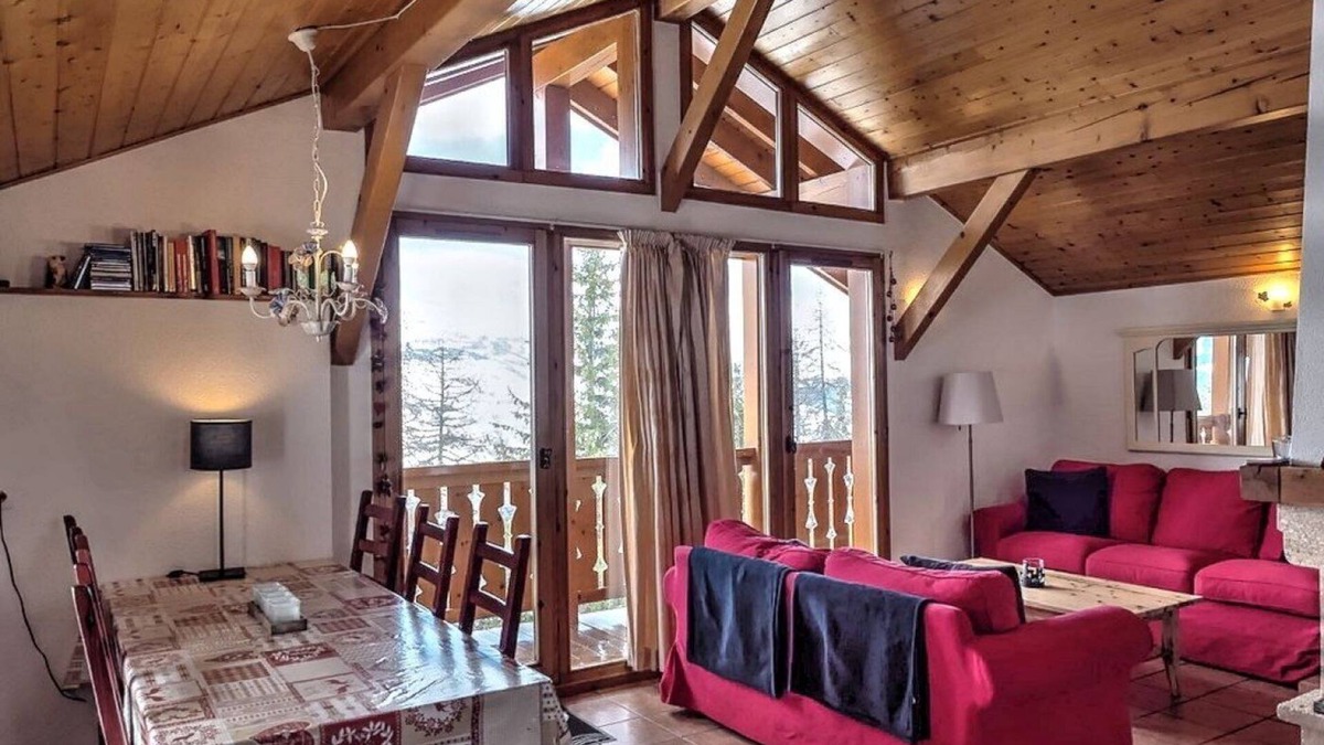 Vallandry Ski Chalet | Cosy, fully equipped chalet sleeping up to 4 people with stunning views