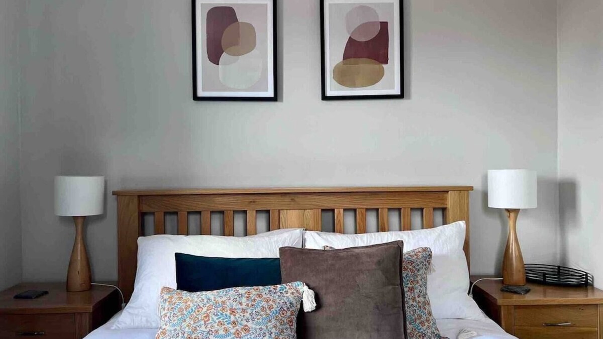 Frome House | Cosy Georgian Cottage in Central Frome