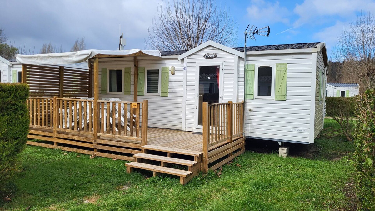 Ivry-la-Bataille House | Cosy Getaway in Ivry-la-Bataille – Warm Bungalow for 6 Guestss"