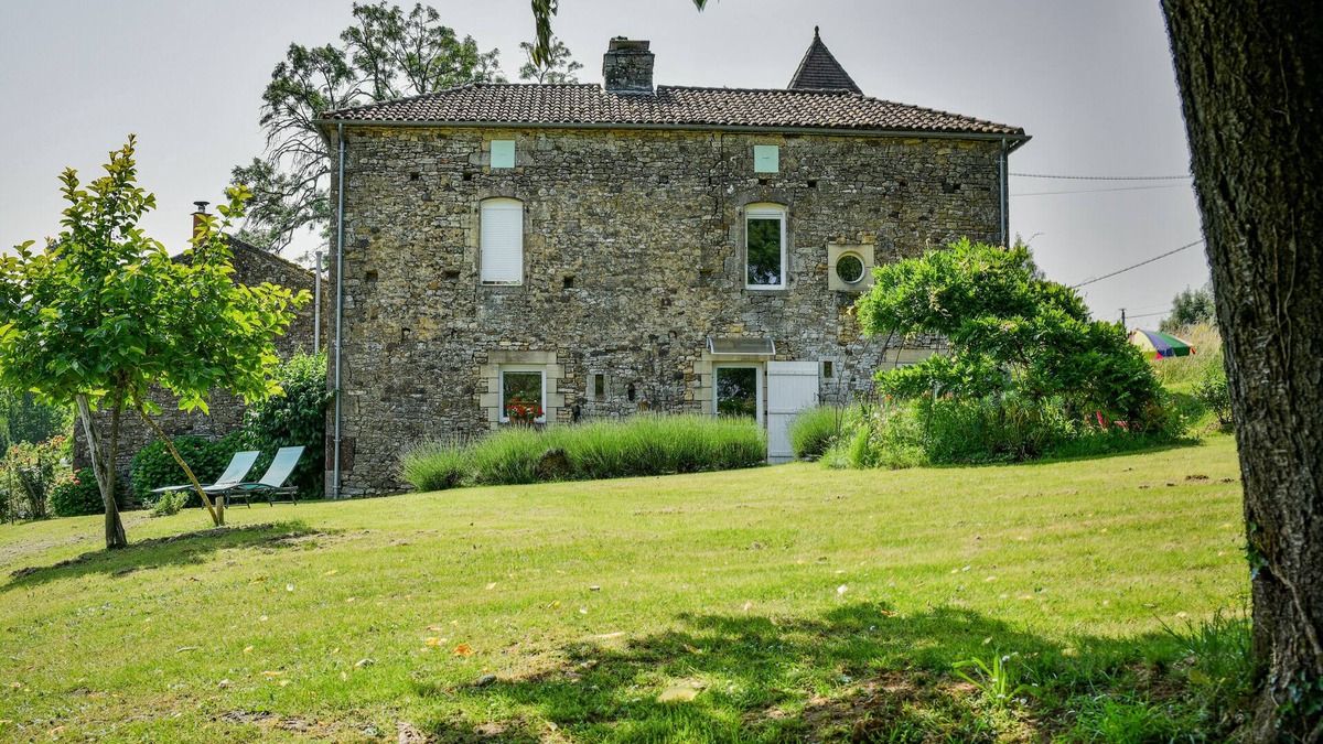 Loubejac House | Cosy gite in the middle of beautiful nature