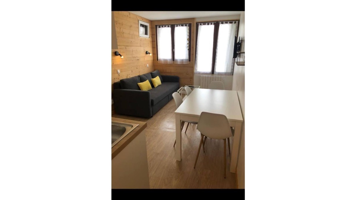 Genos Apartment | Cosy ground floor apartment