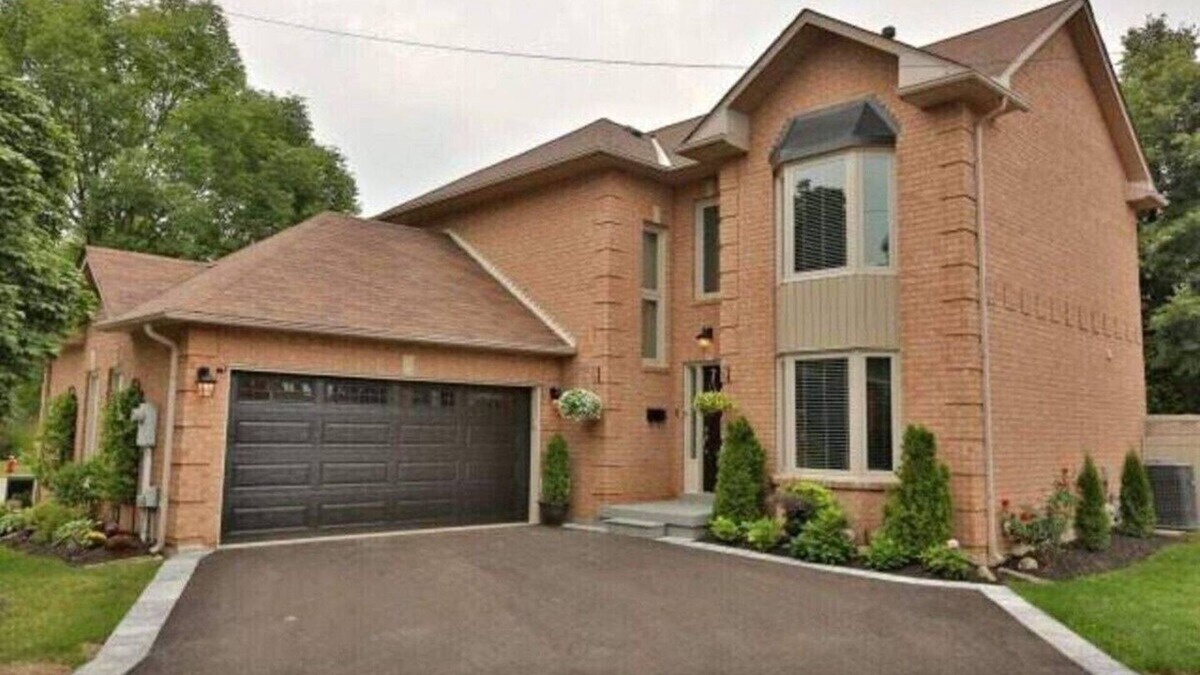 Lisgar Condo | Cosy Guest Suite Near Shops, Transit, Hwy and GO