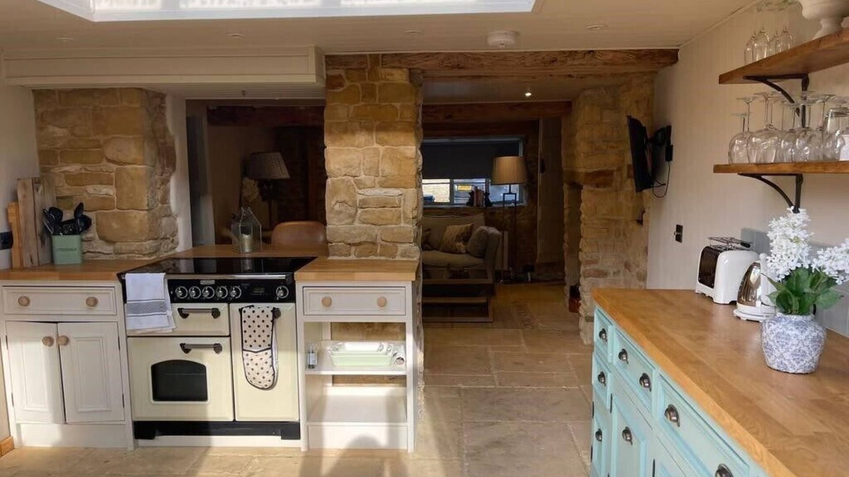 Kingham Cottage | Cosy historical cottage, nestled in the beautiful Kingham